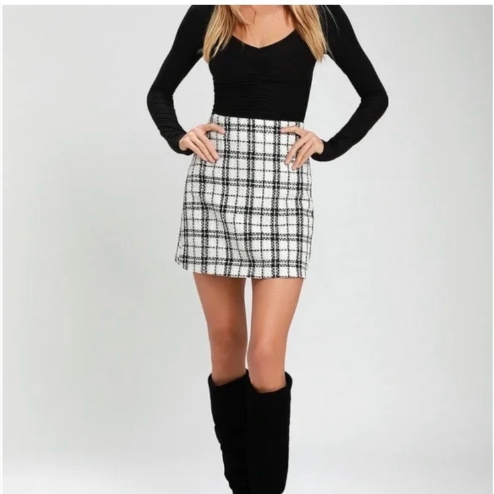 Tweed Mini Skirt - Picture 4 of 4